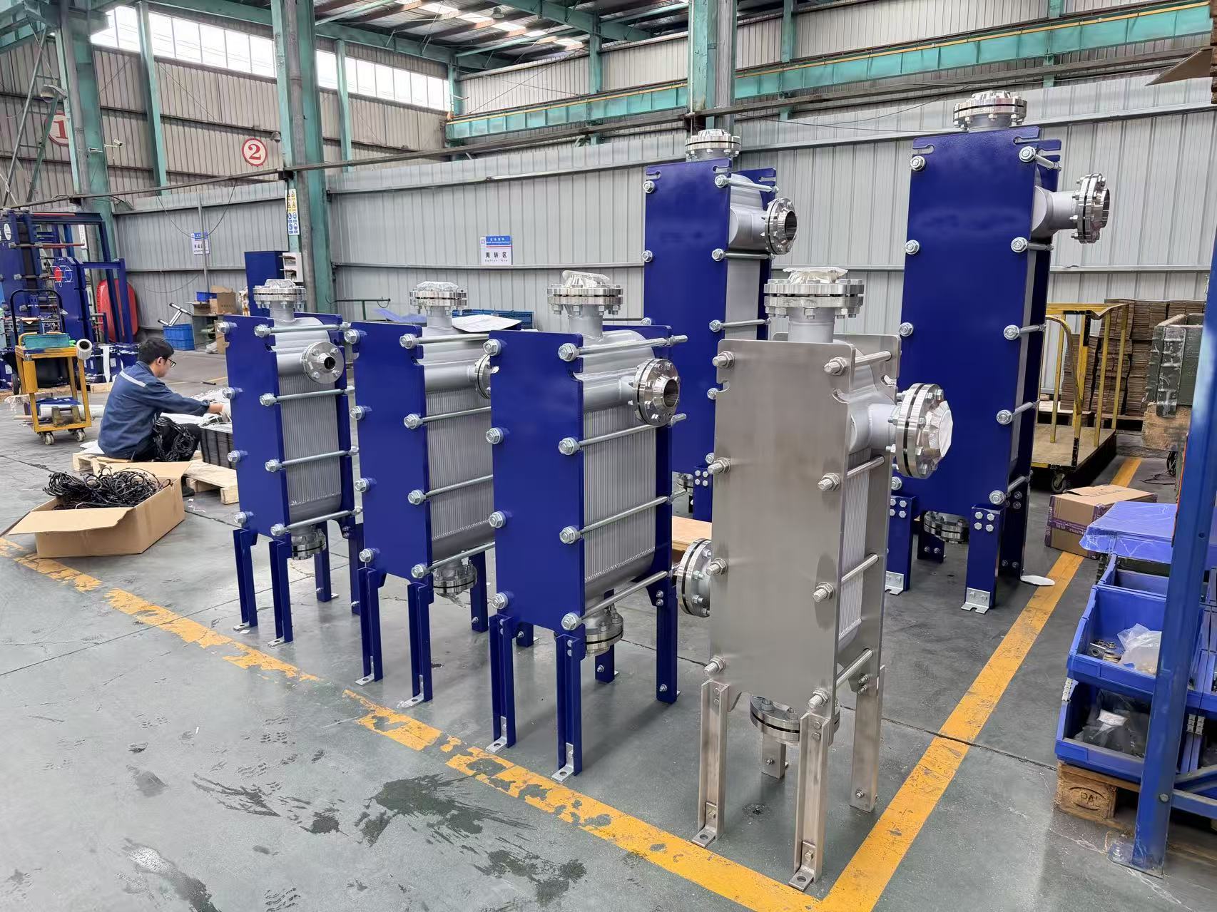 HEXNOVAS plate and block heat exchanger product range in the production workshop